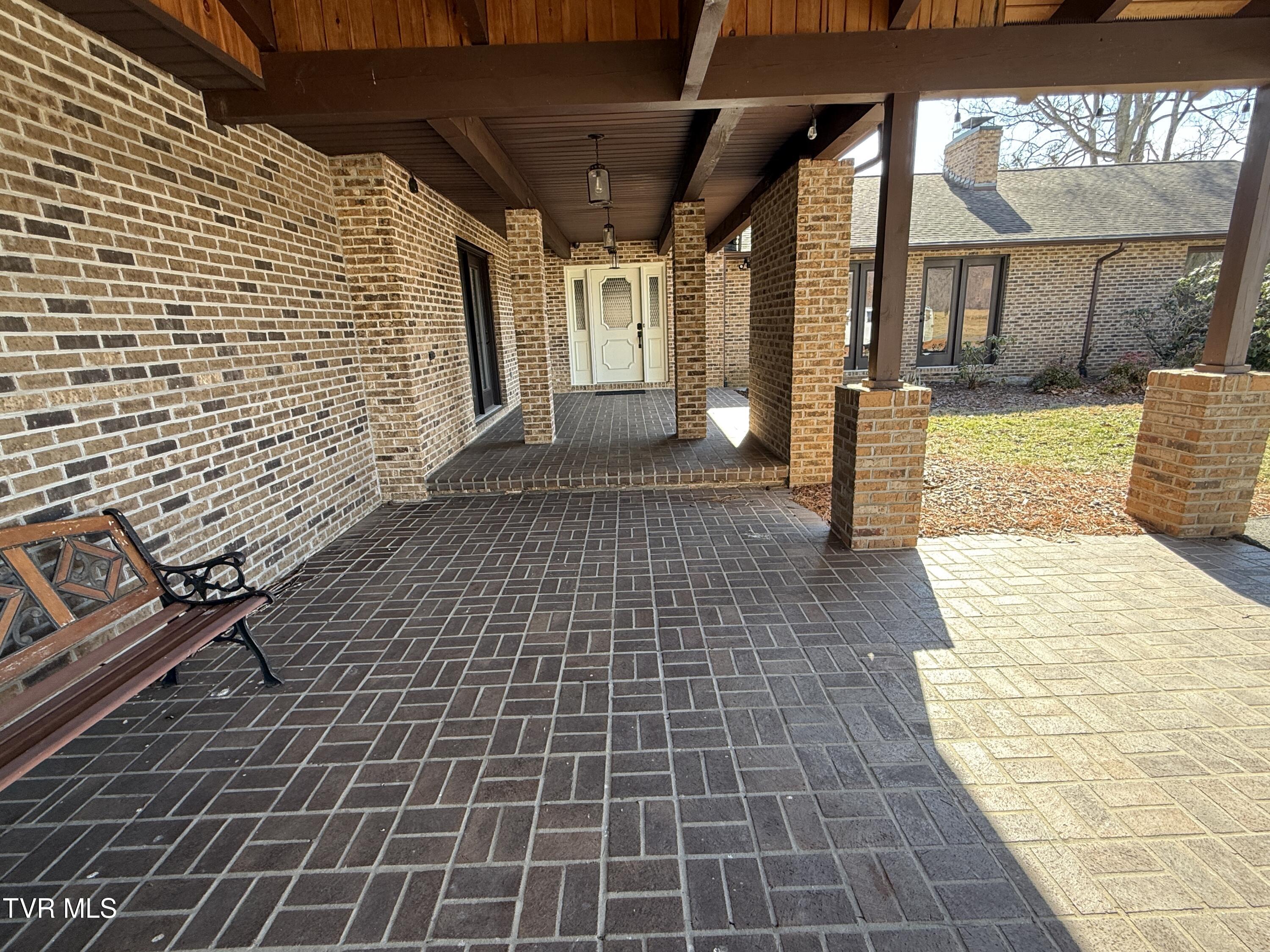 Elizabethton, Tennessee, 37643, United States, 5 Bedrooms Bedrooms, ,6 BathroomsBathrooms,Residential,Active,2019182