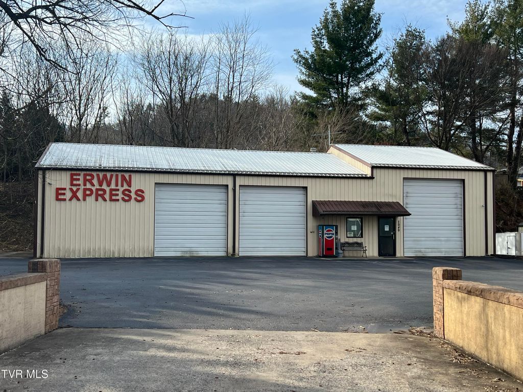 Photo of 1040 Martin Creek Road, Erwin, TN 37650 (MLS # 9990993)