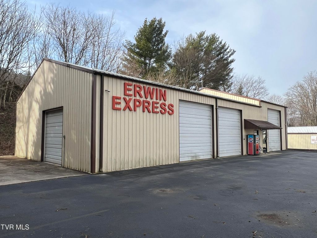 Photo of 1040 Martin Creek Road, Erwin, TN 37650 (MLS # 9990993)