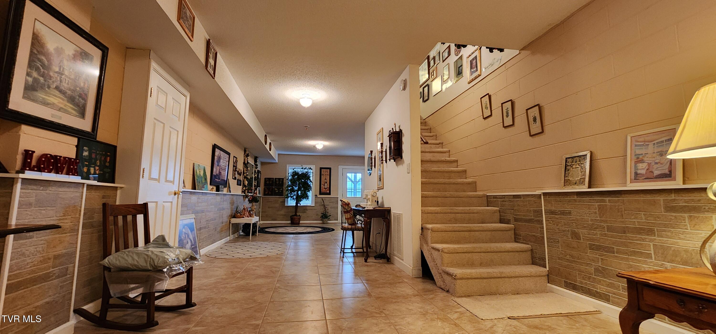 173 Monarch Drive, Bristol, Virginia image 24