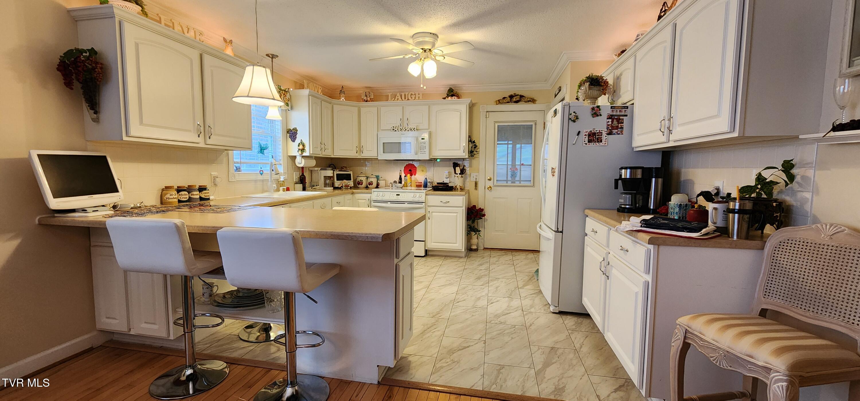 173 Monarch Drive, Bristol, Virginia image 3