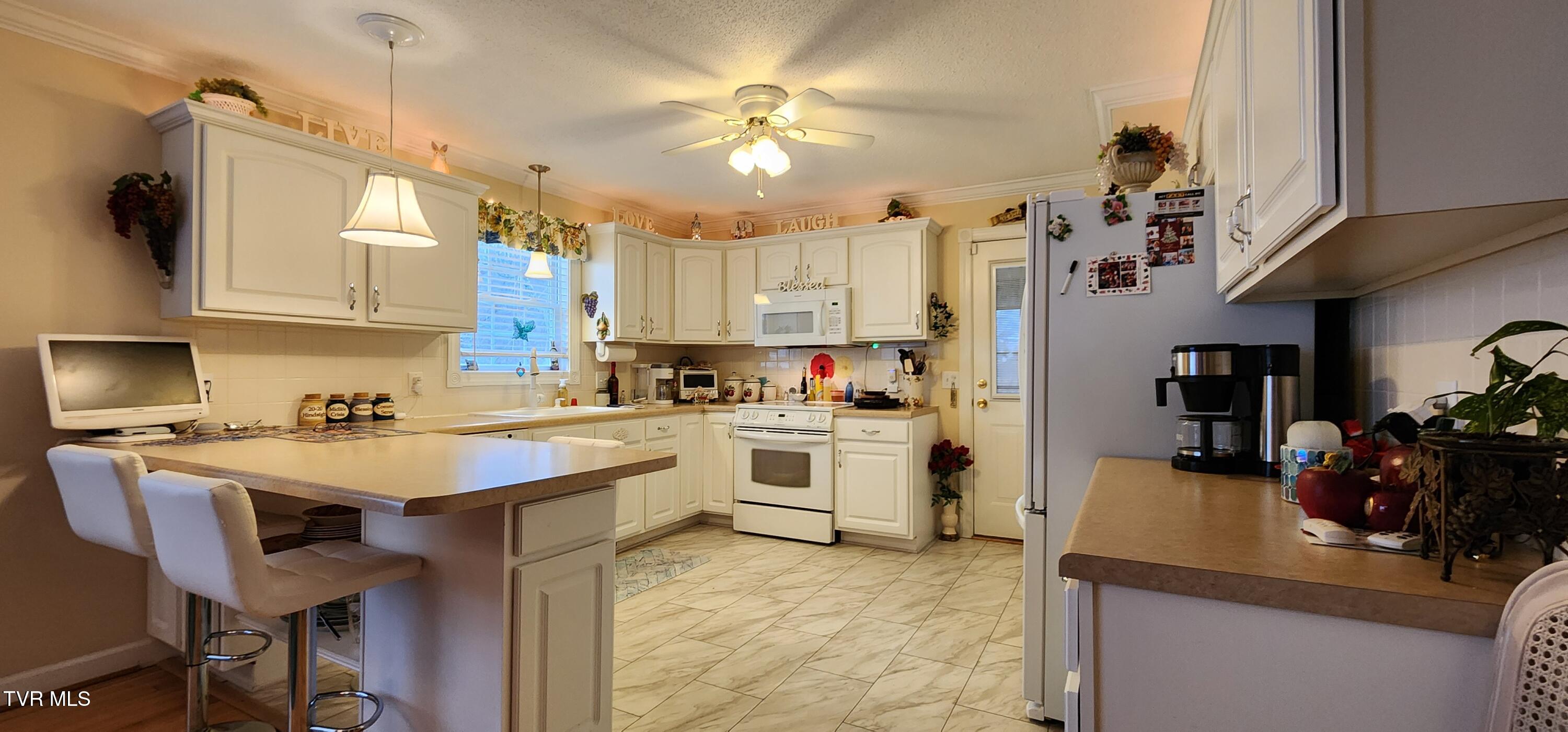 173 Monarch Drive, Bristol, Virginia image 4