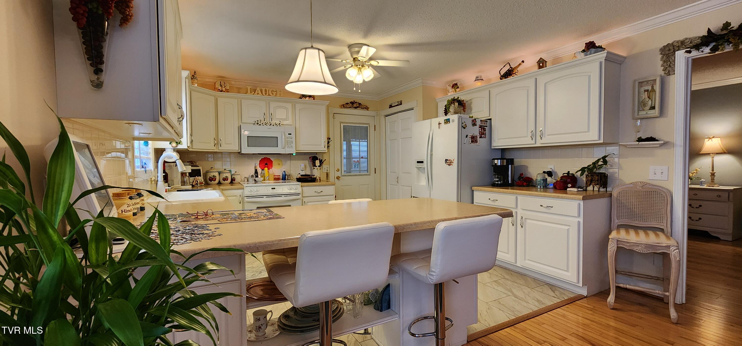 173 Monarch Drive, Bristol, Virginia image 5