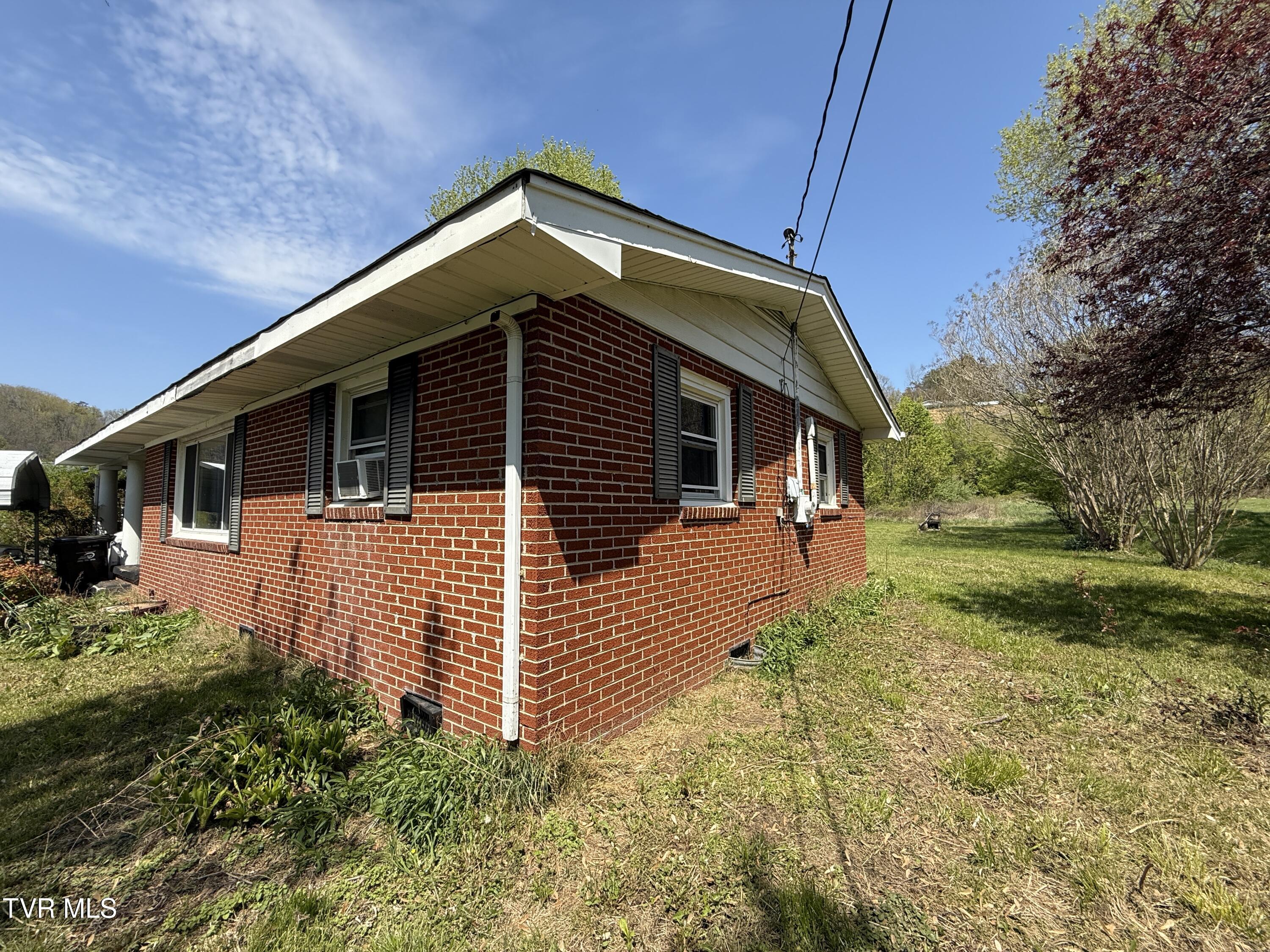 467 Bunker Hill Road, Bluff City, Tennessee image 10