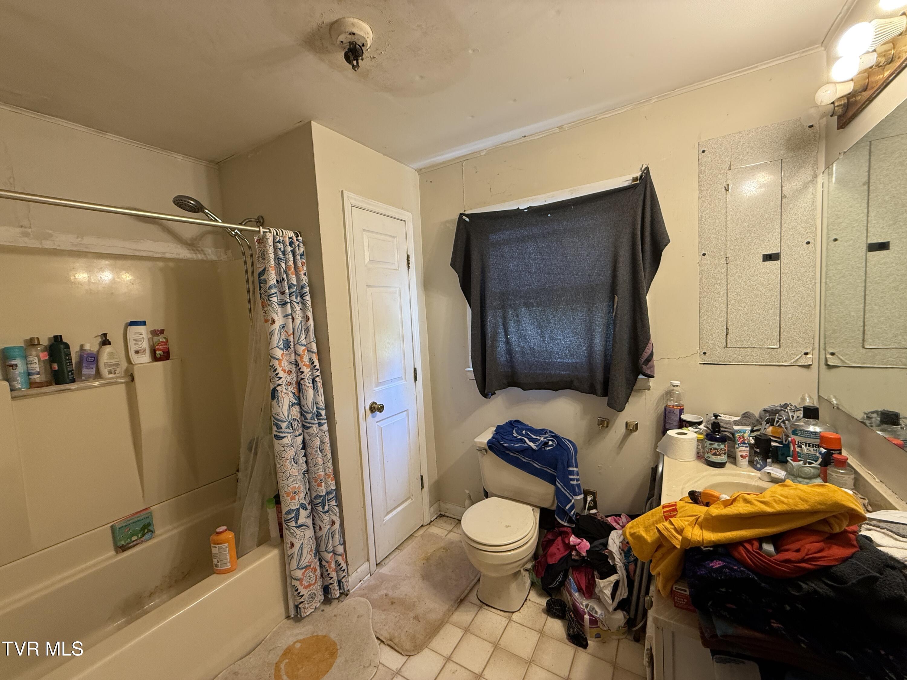 467 Bunker Hill Road, Bluff City, Tennessee image 4