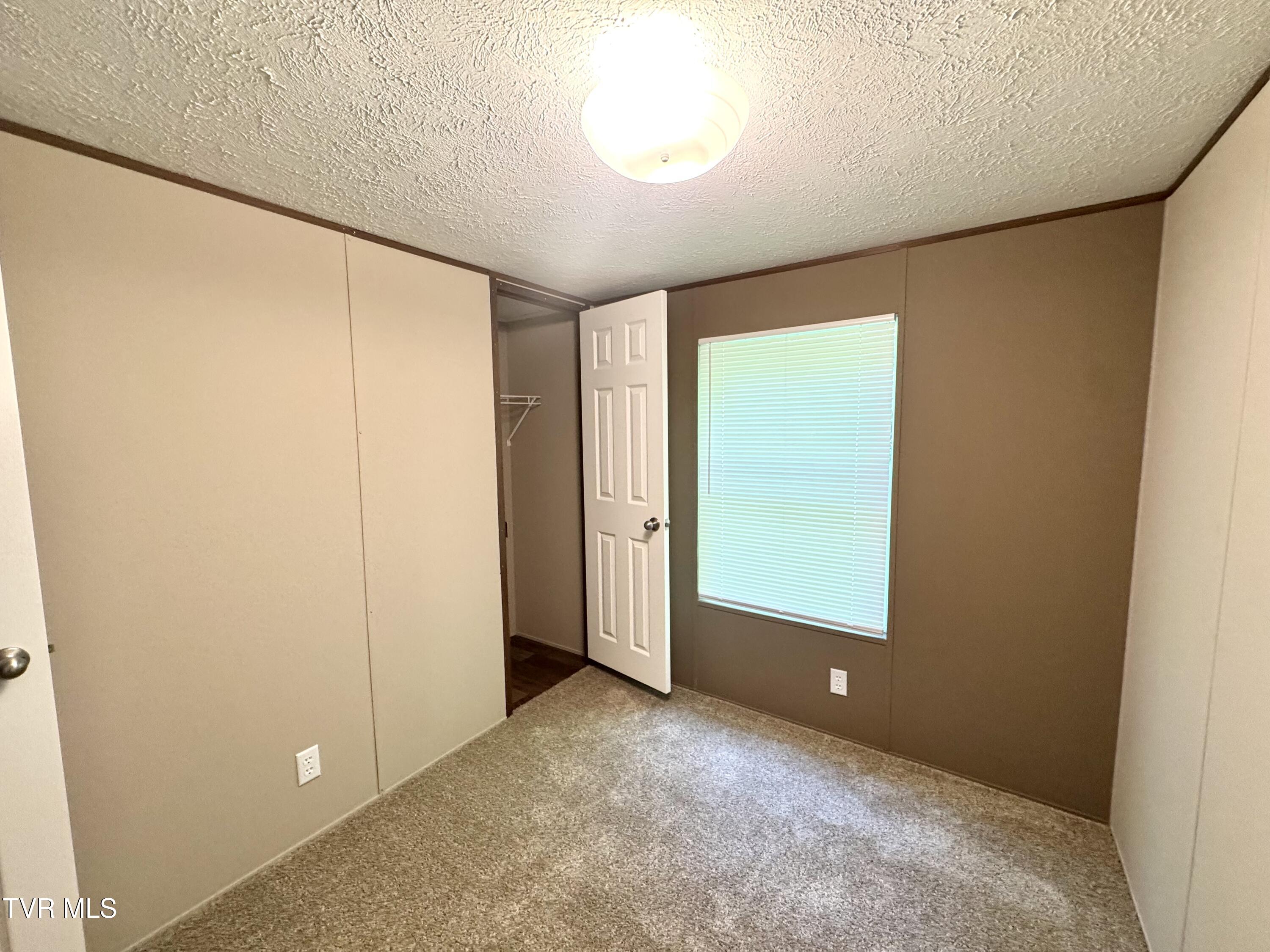 236 Redwood Drive, Raven, Virginia image 10