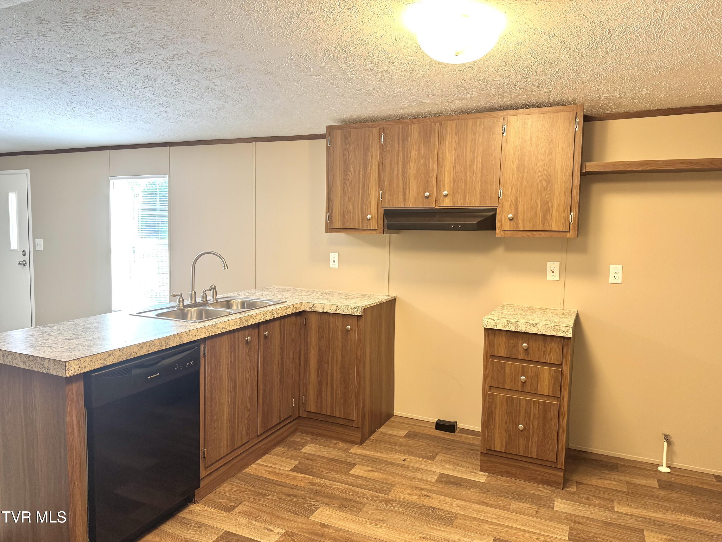 236 Redwood Drive, Raven, Virginia image 17