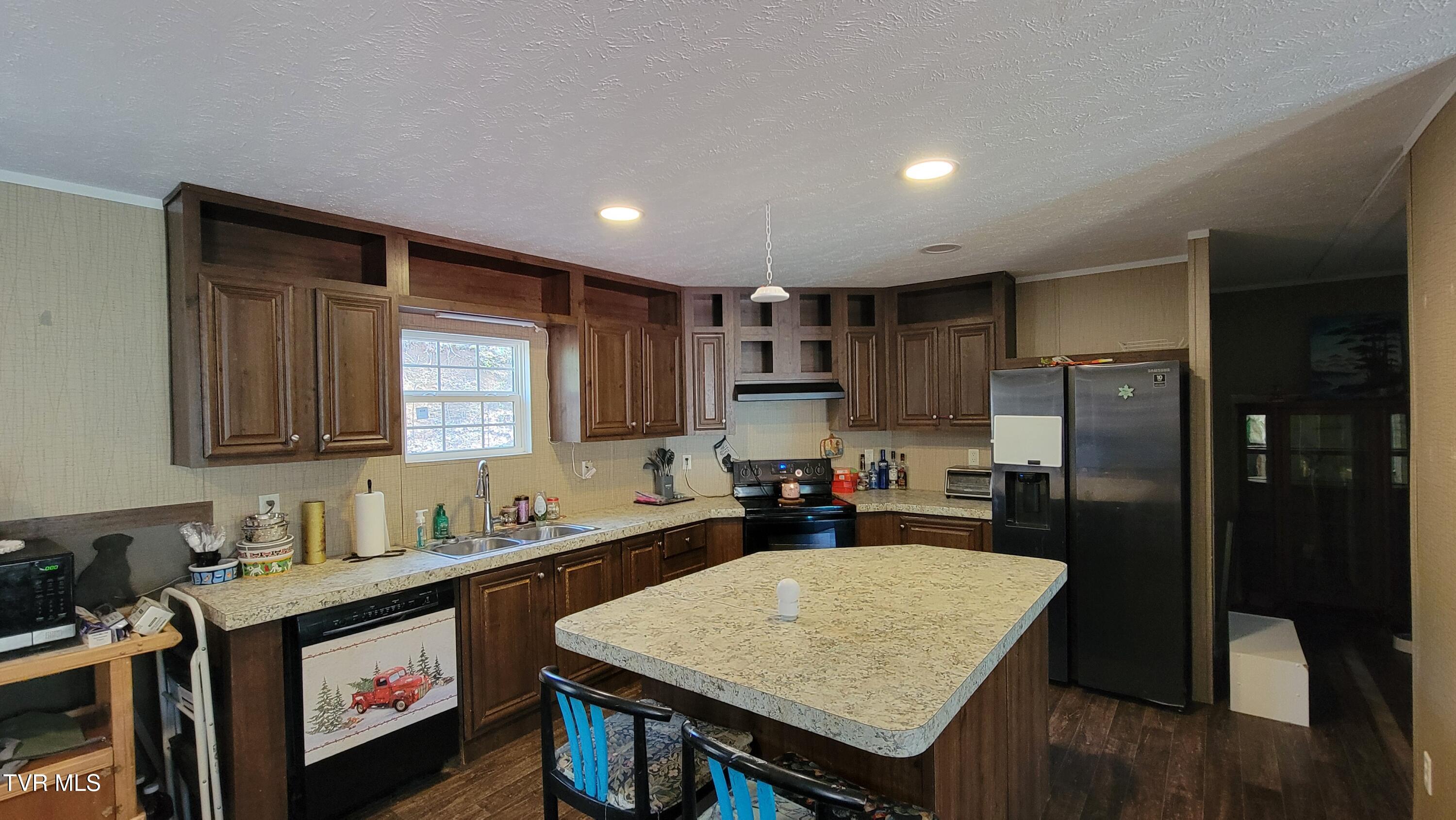 1229 Pleasant Valley Road, Mountain City, Tennessee image 9