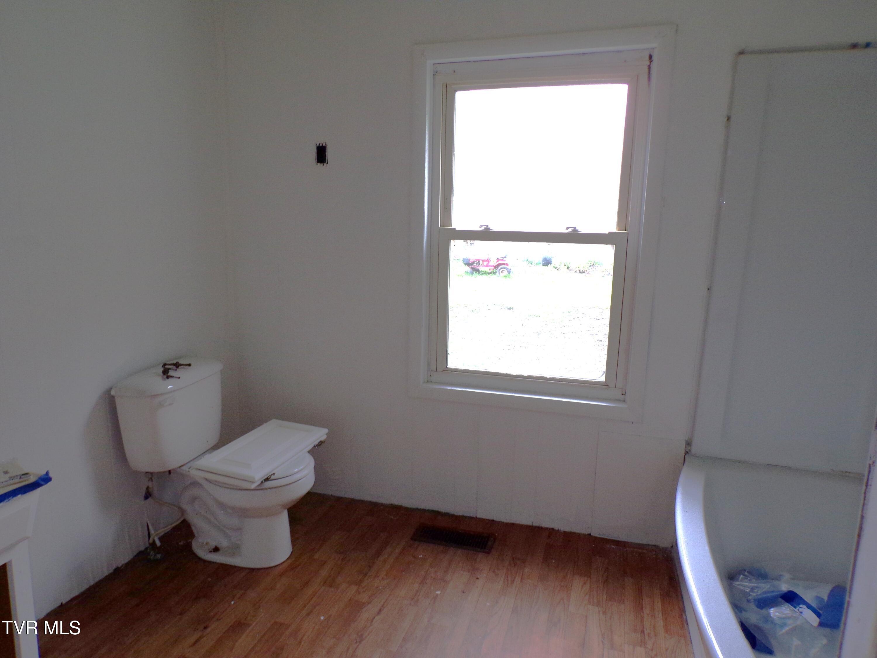 2342 Roda Road, Appalachia, Virginia image 20