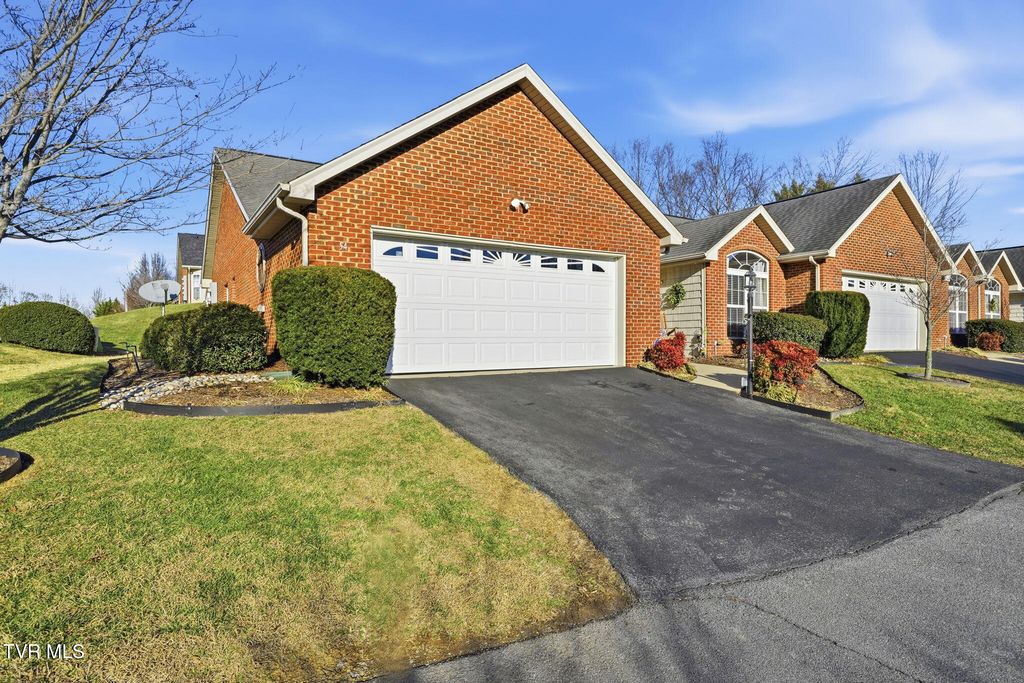 Photo of 54 Boone Hill Court #54, Johnson City, TN 37615 (MLS # 9990354)