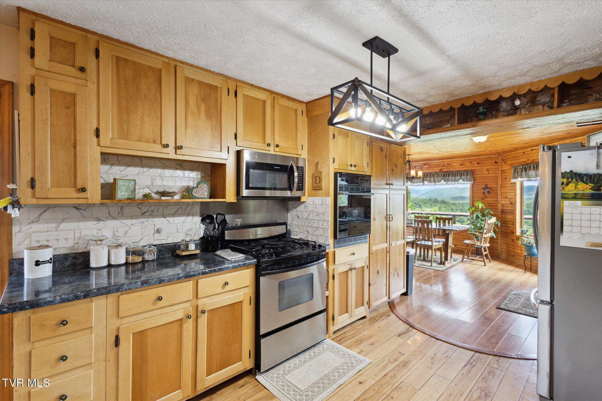 620 Swift Hollow Lane, Mountain City, Tennessee image 27