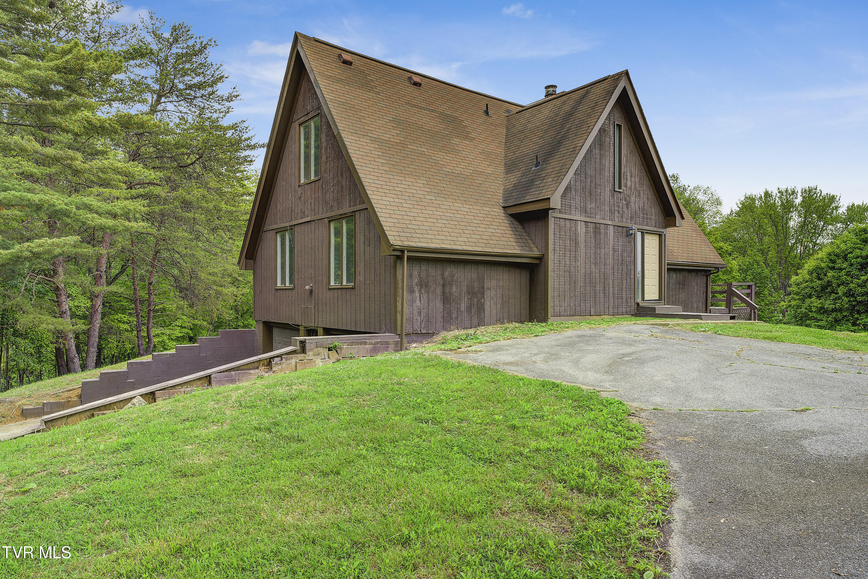 505 Duel Lane, Jonesborough, Tennessee image 2
