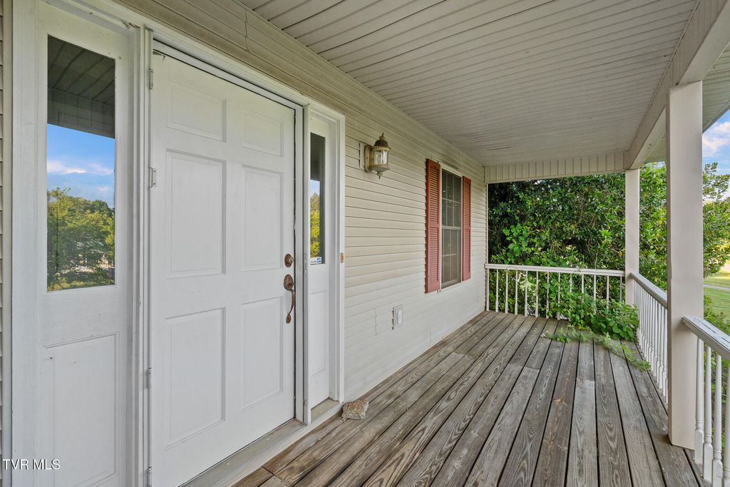 Photo of 510 Kinser Park Lane, Greeneville, TN 37743 (MLS # 9995226)