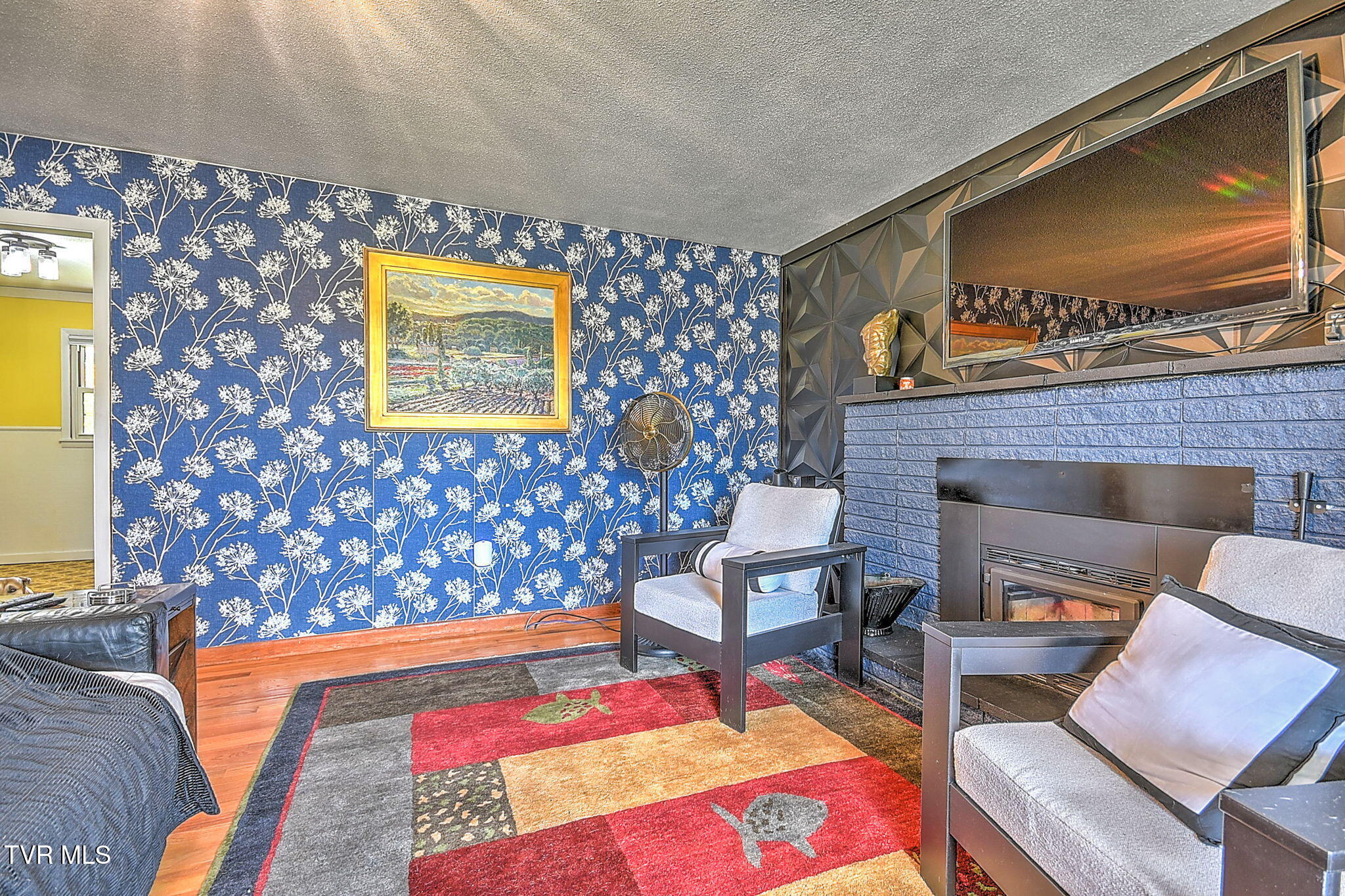 141 East Central
