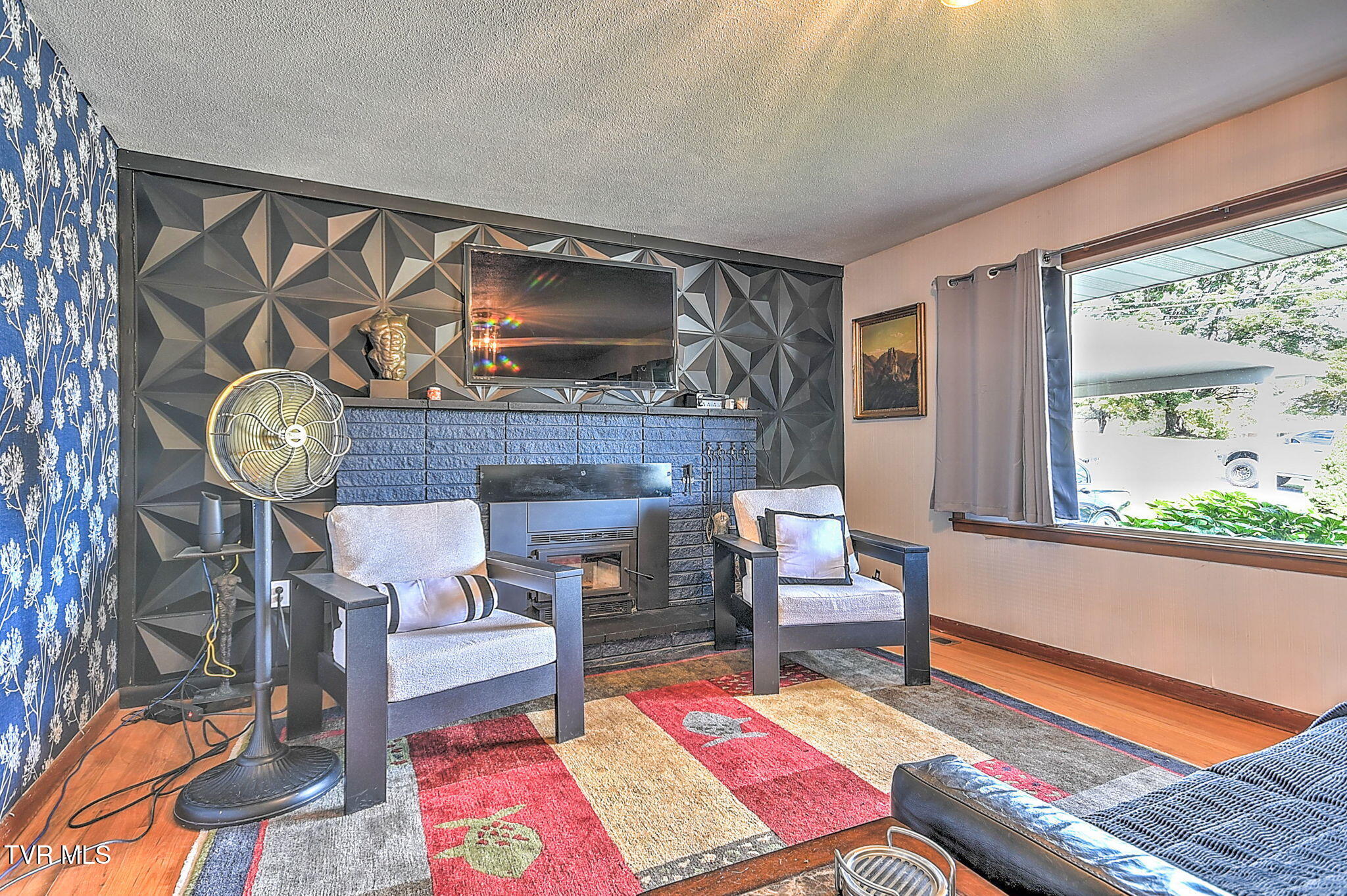 141 East Central