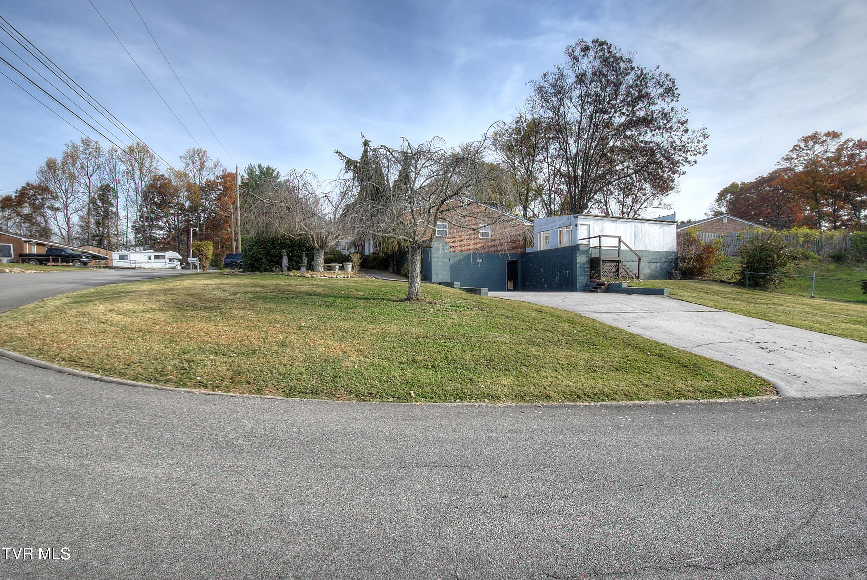 Kingsport, Tennessee 37663, United States, 4 Bedrooms Bedrooms, ,2 BathroomsBathrooms,Residential,Active,241151