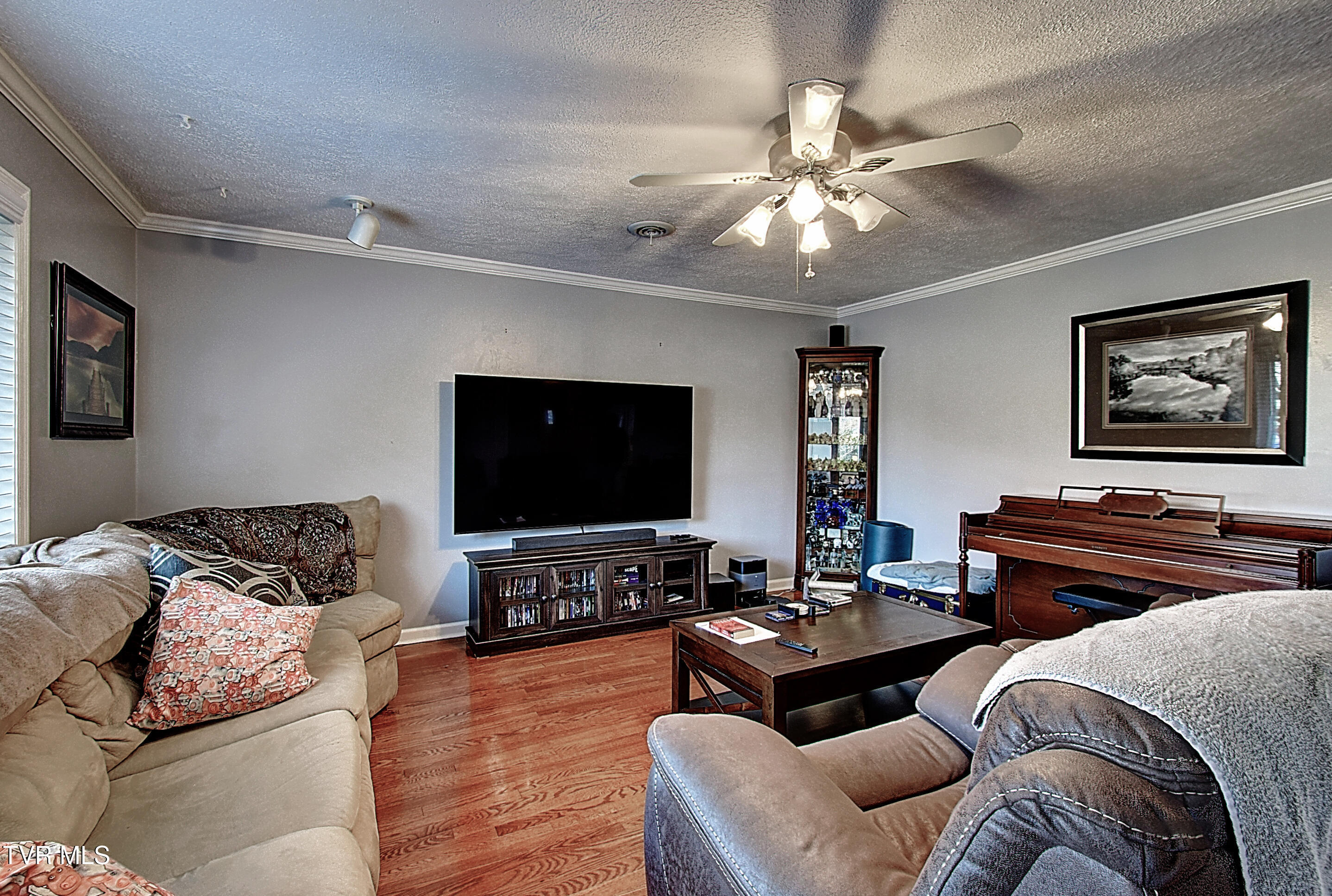 Kingsport, Tennessee 37663, United States, 4 Bedrooms Bedrooms, ,2 BathroomsBathrooms,Residential,Active,241151