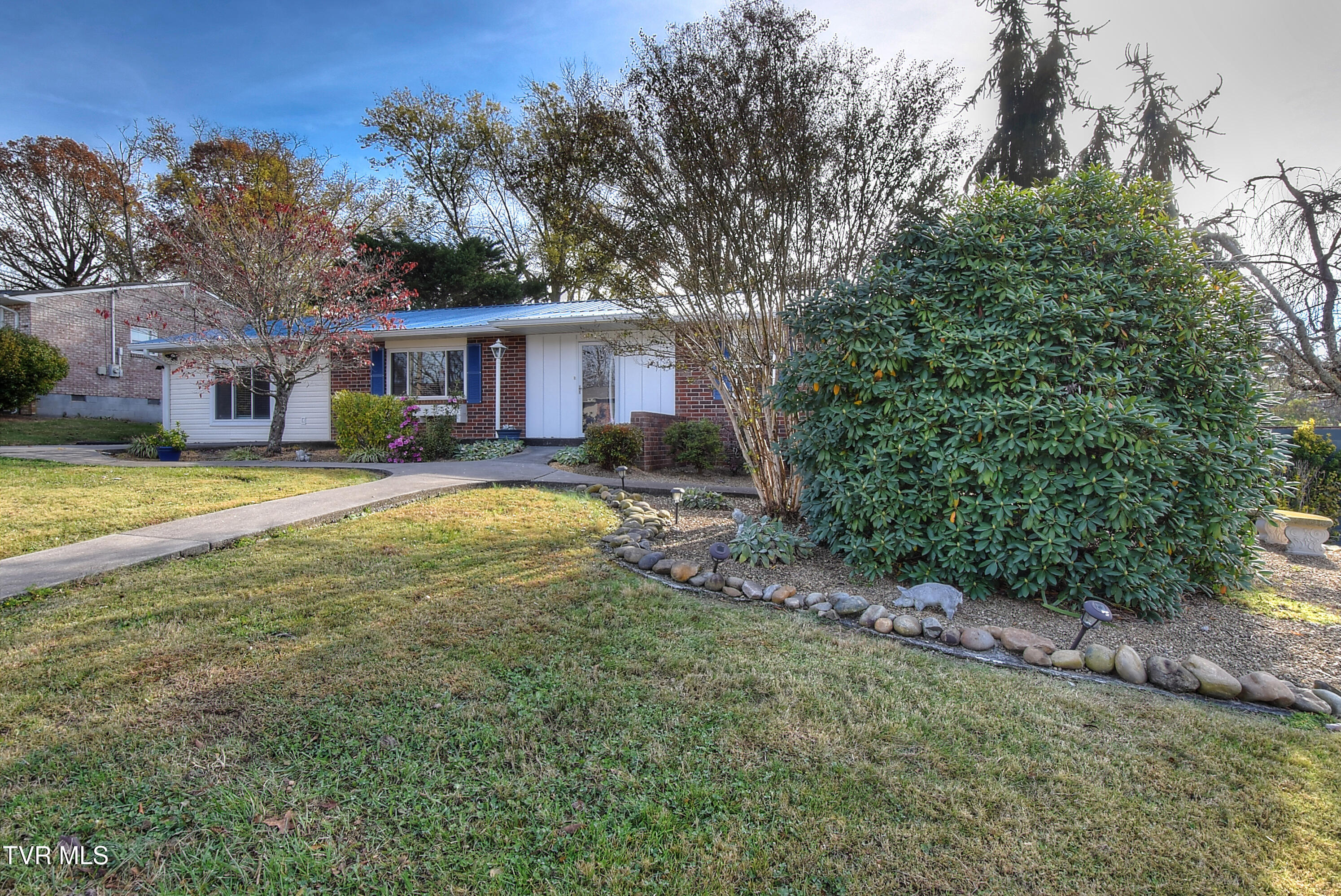 Kingsport, Tennessee 37663, United States, 4 Bedrooms Bedrooms, ,2 BathroomsBathrooms,Residential,Active,241151