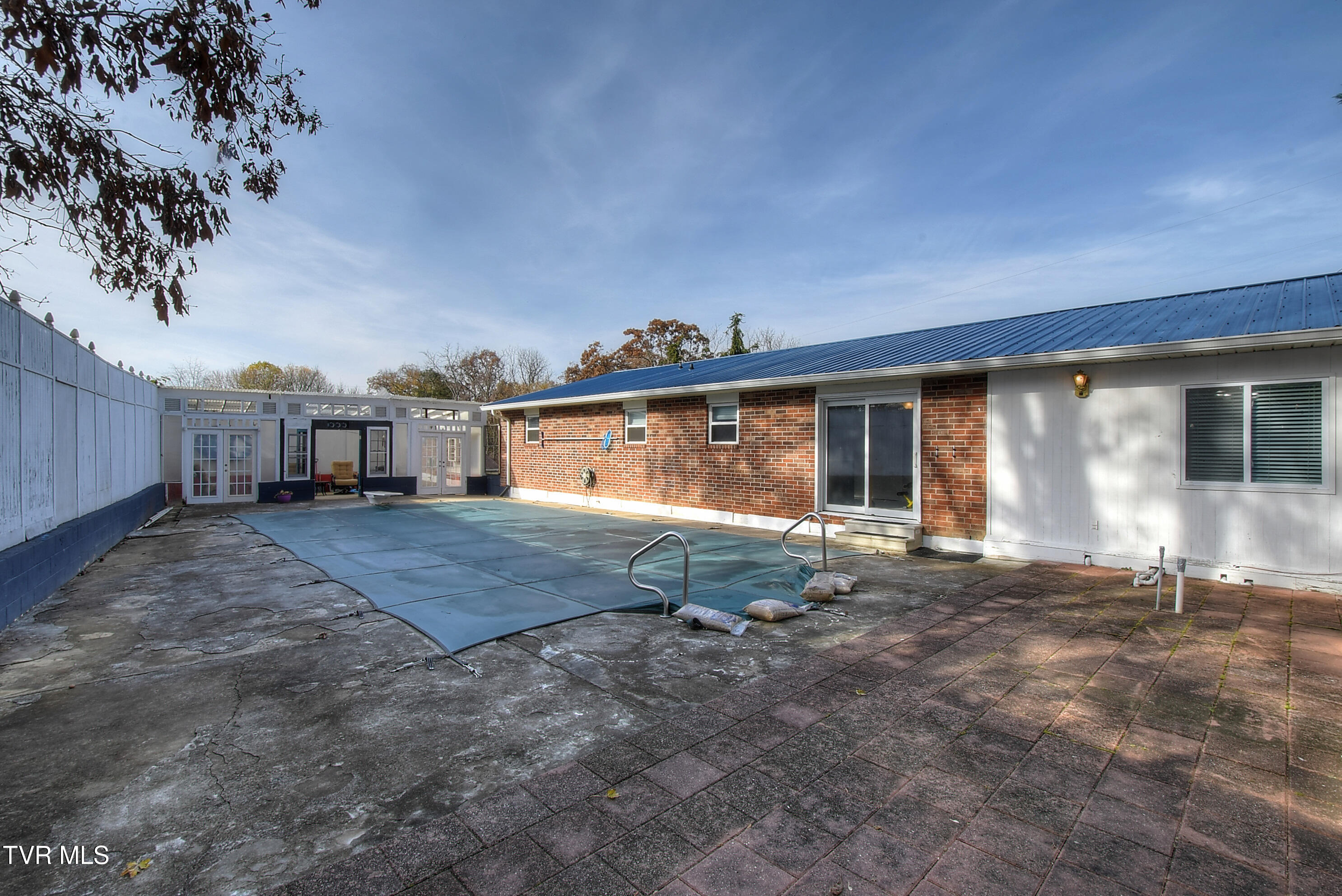 Kingsport, Tennessee 37663, United States, 4 Bedrooms Bedrooms, ,2 BathroomsBathrooms,Residential,Active,241151