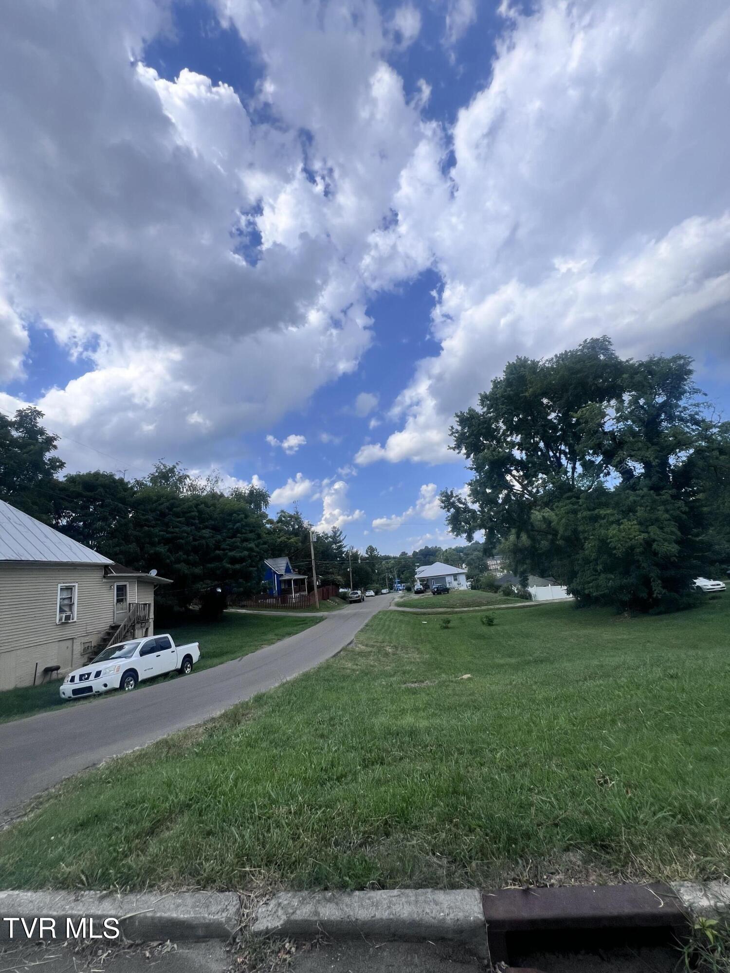 820 Hamilton Street, Johnson City, Tennessee image 2