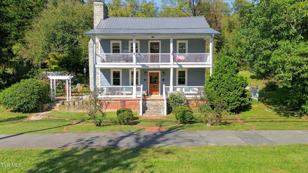 Photo of 2301 Netherland Inn Road, Kingsport, TN 37660 (MLS # 10002271)
