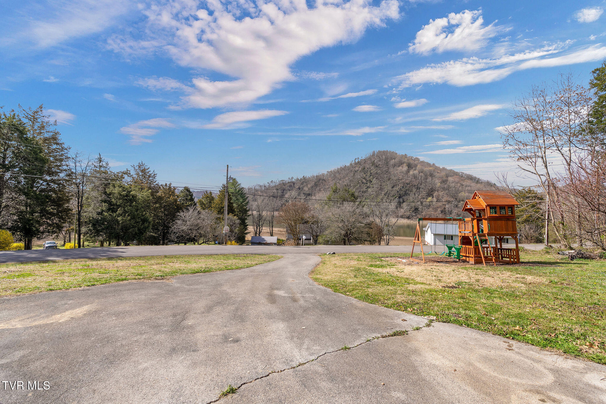 193 Lake Forest Road, Rogersville, Tennessee image 17