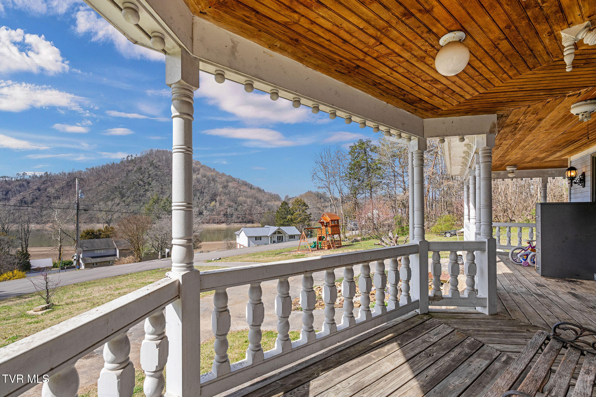 193 Lake Forest Road, Rogersville, Tennessee image 12