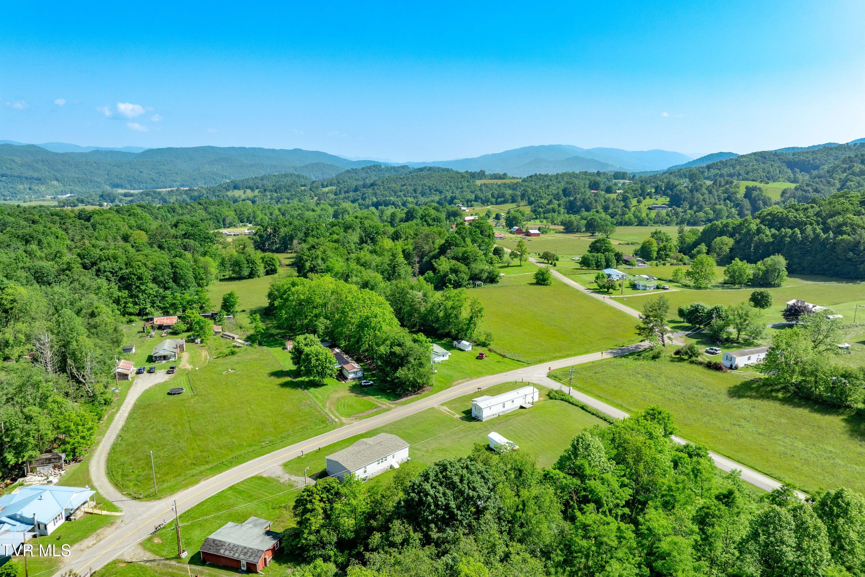 2639 Crackers Neck Road, Mountain City, Tennessee image 28