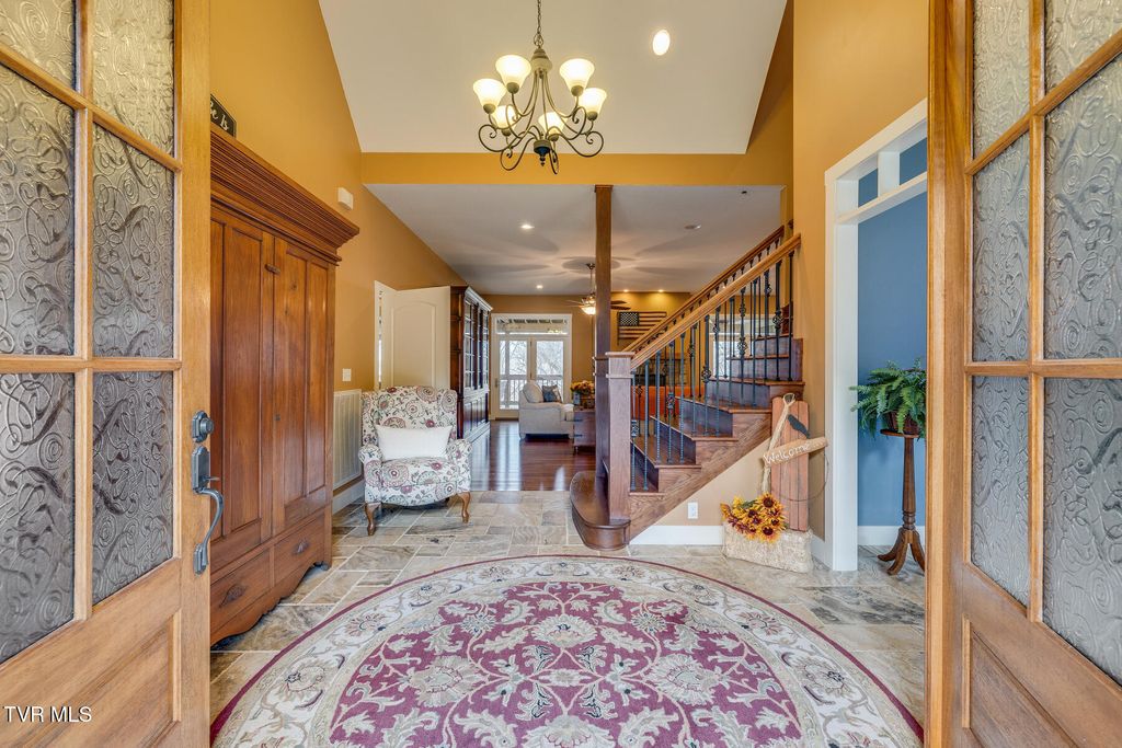 Photo of 113 Ridgecrest Drive, Elizabethton, TN 37643 (MLS # 9991568)