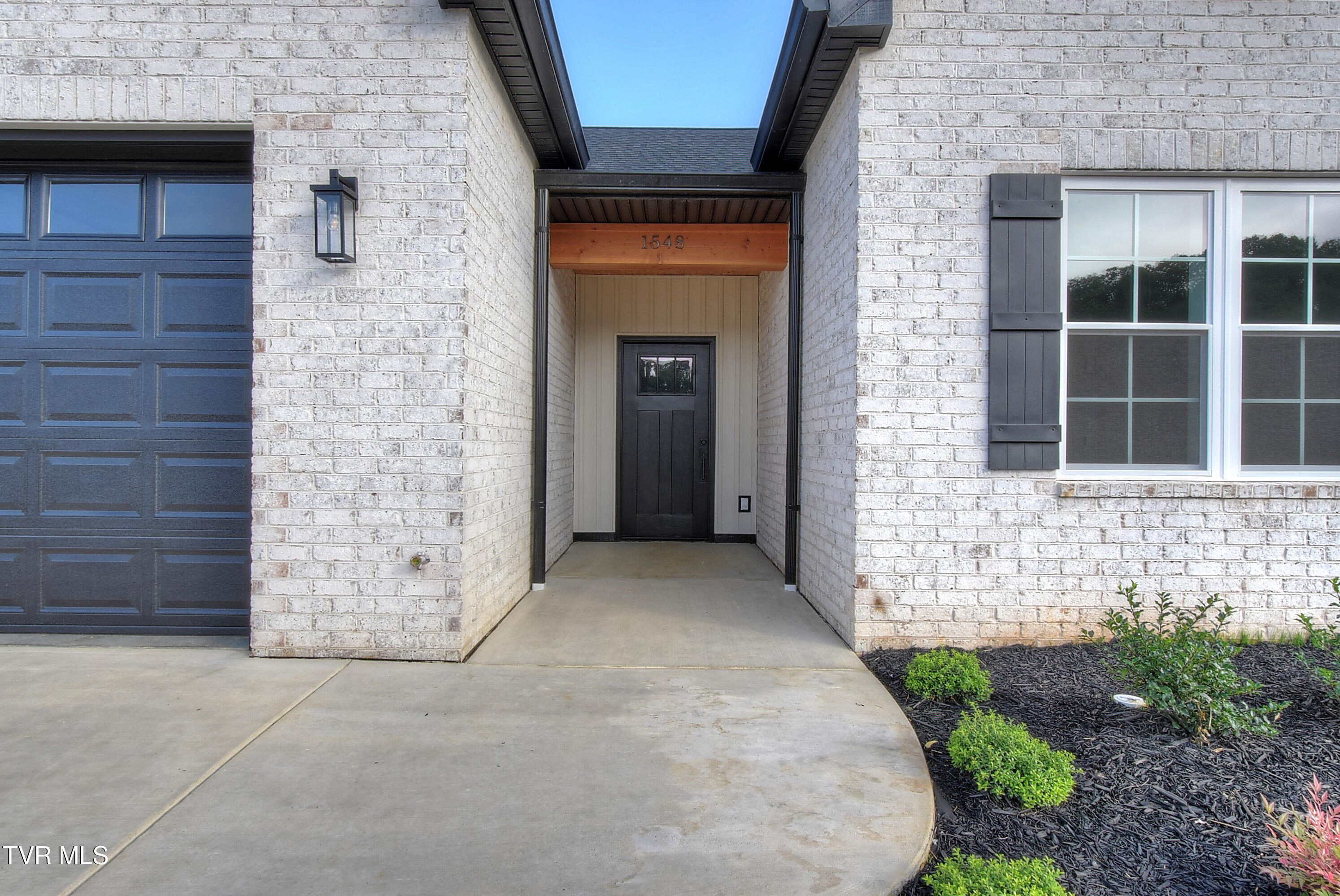 Johnson City, Tennessee 37615, United States, 3 Bedrooms Bedrooms, ,2 BathroomsBathrooms,Residential,Active,165994