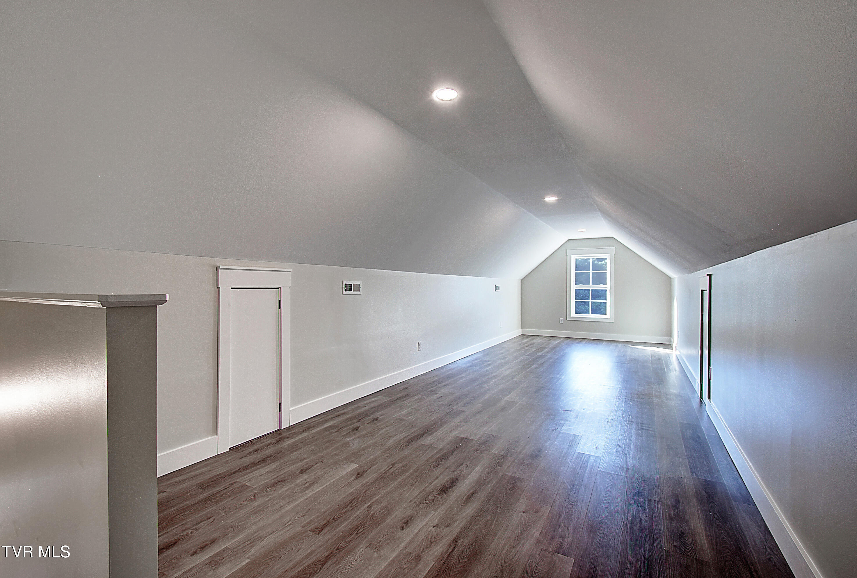 Johnson City, Tennessee 37615, United States, 3 Bedrooms Bedrooms, ,2 BathroomsBathrooms,Residential,Active,165994