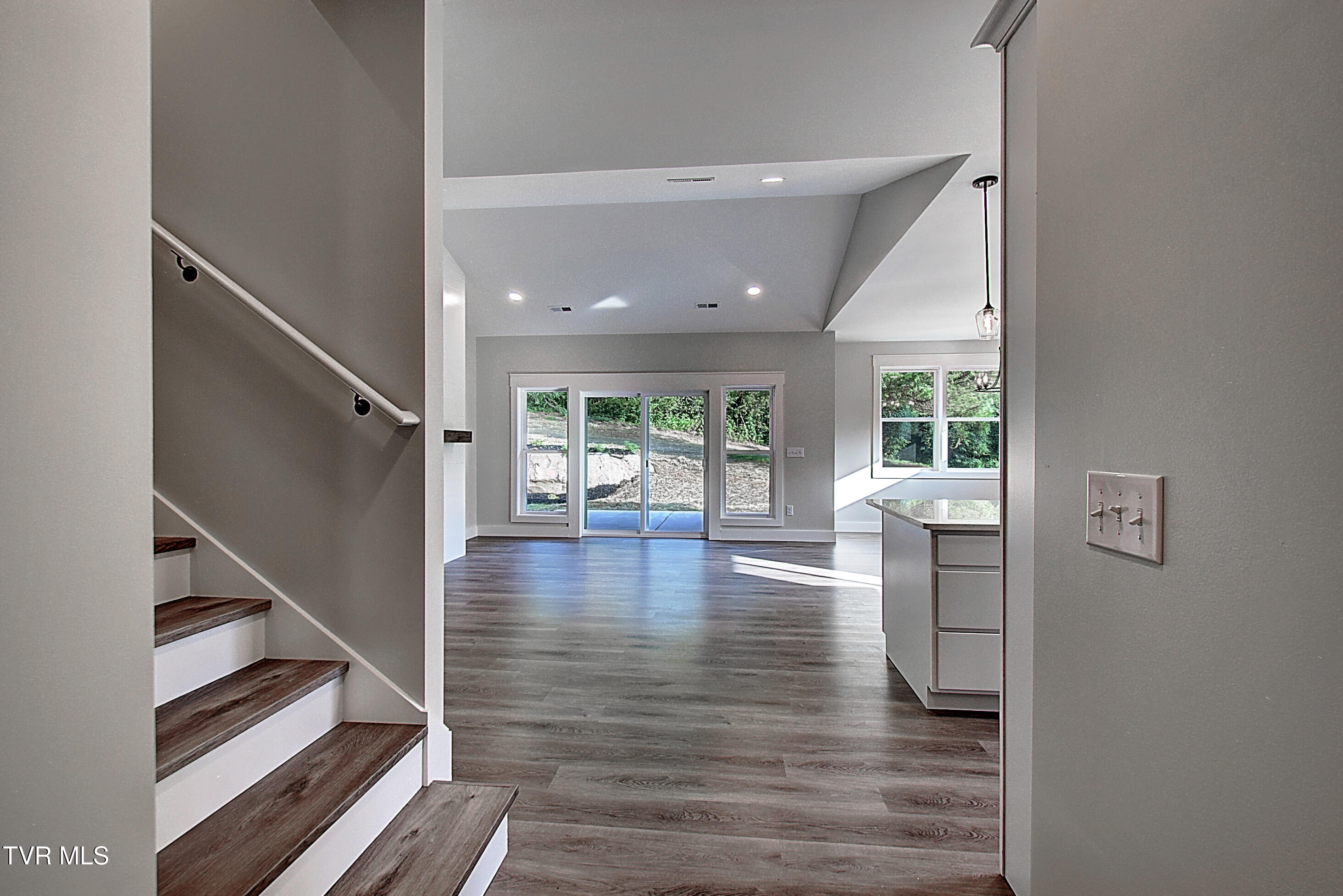 Johnson City, Tennessee 37615, United States, 3 Bedrooms Bedrooms, ,2 BathroomsBathrooms,Residential,Active,165994