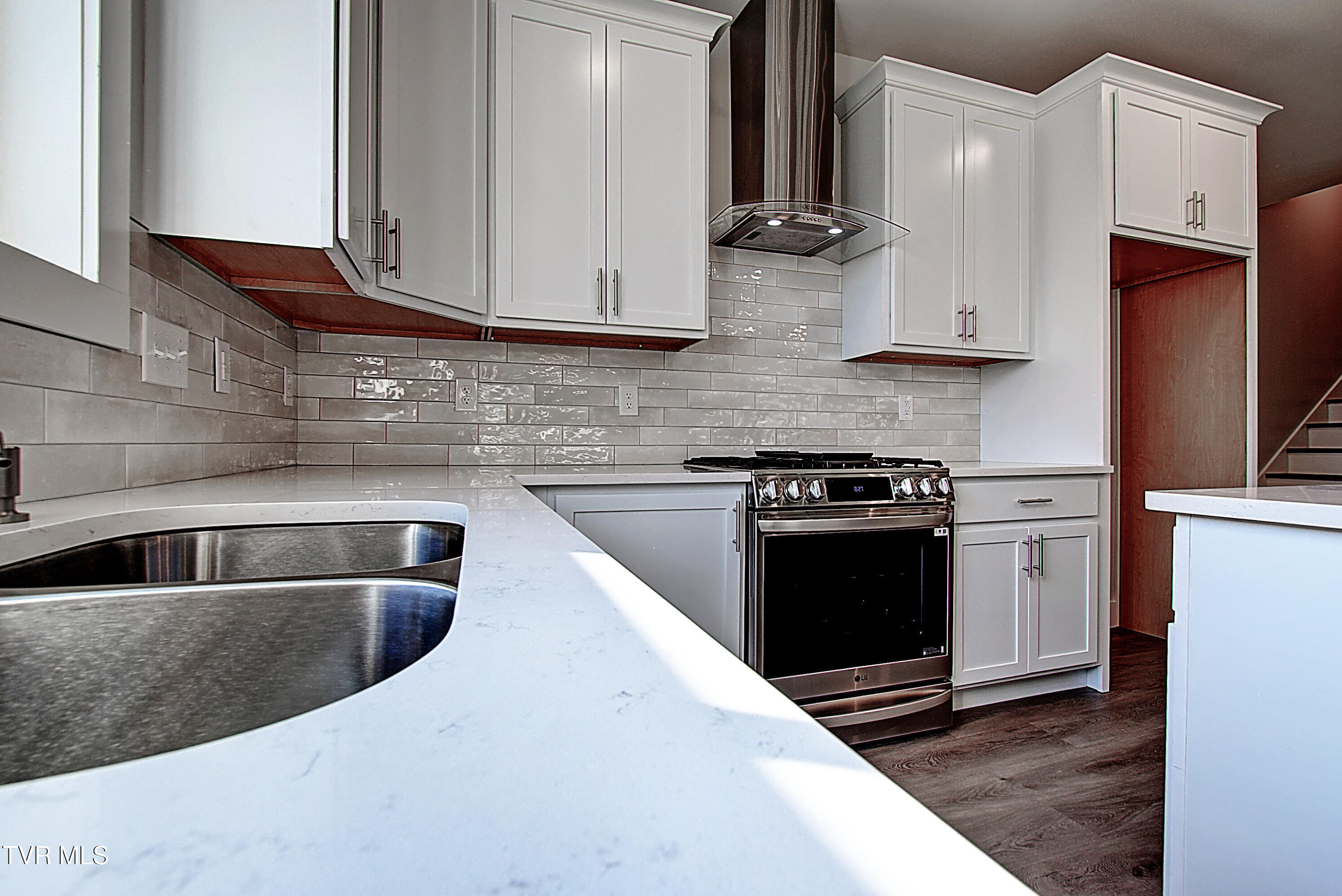 Johnson City, Tennessee 37615, United States, 3 Bedrooms Bedrooms, ,2 BathroomsBathrooms,Residential,Active,165994