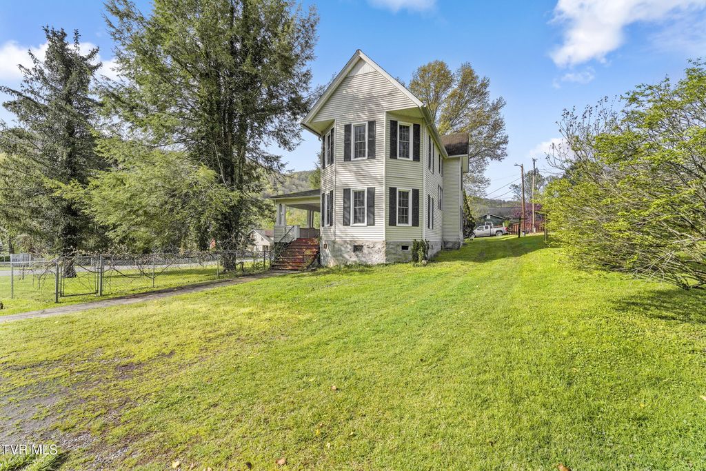 Photo of 118 1st Street, Big Stone Gap, VA 24219 (MLS # 9979039)