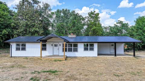 Photo of 210 Lynn Avenue, Greeneville, TN 37743 (MLS # 9998863)