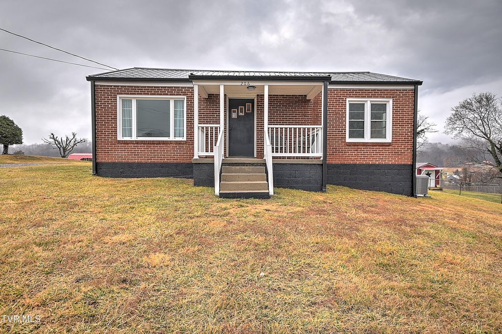 Photo of 206 Central, Bristol, TN 37620 (MLS # 9991443)
