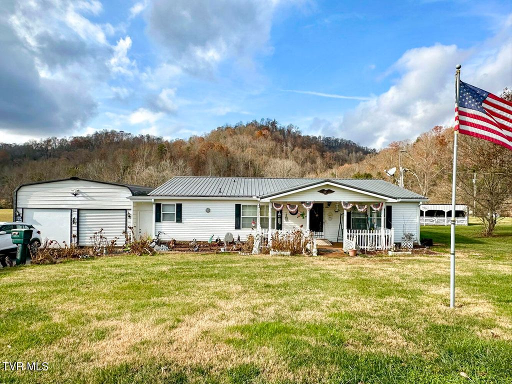 Photo of 2641 Stanley Valley Road, Surgoinsville, TN 37873 (MLS # 9988535)
