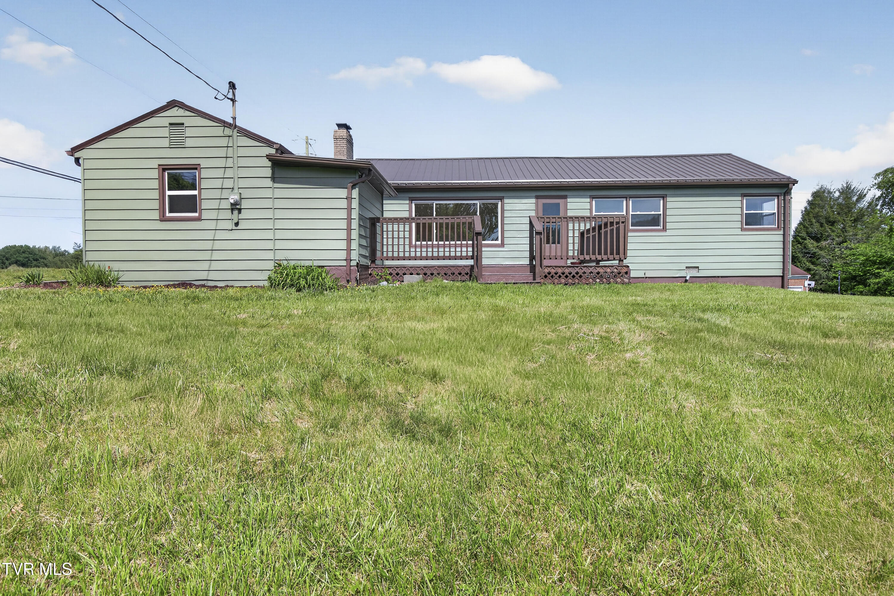 305 South Cherokee Road