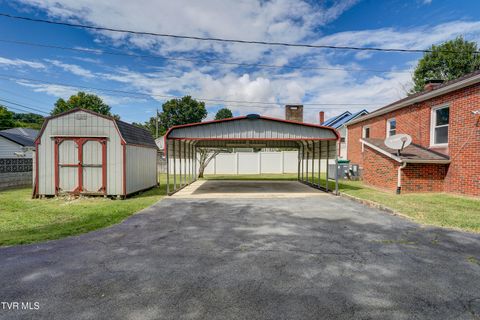 Tiny photo for 715 Ohio Avenue, Erwin, TN 37650 (MLS # 9984471)