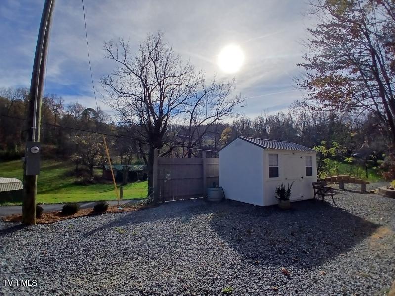1021 Marbleton Road, Unicoi, Tennessee image 8