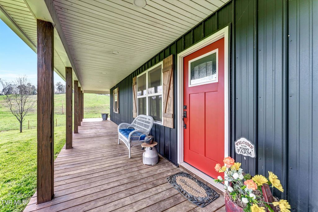 Photo of 4144 Back Valley Road, Speedwell, TN 37870 (MLS # 9988902)