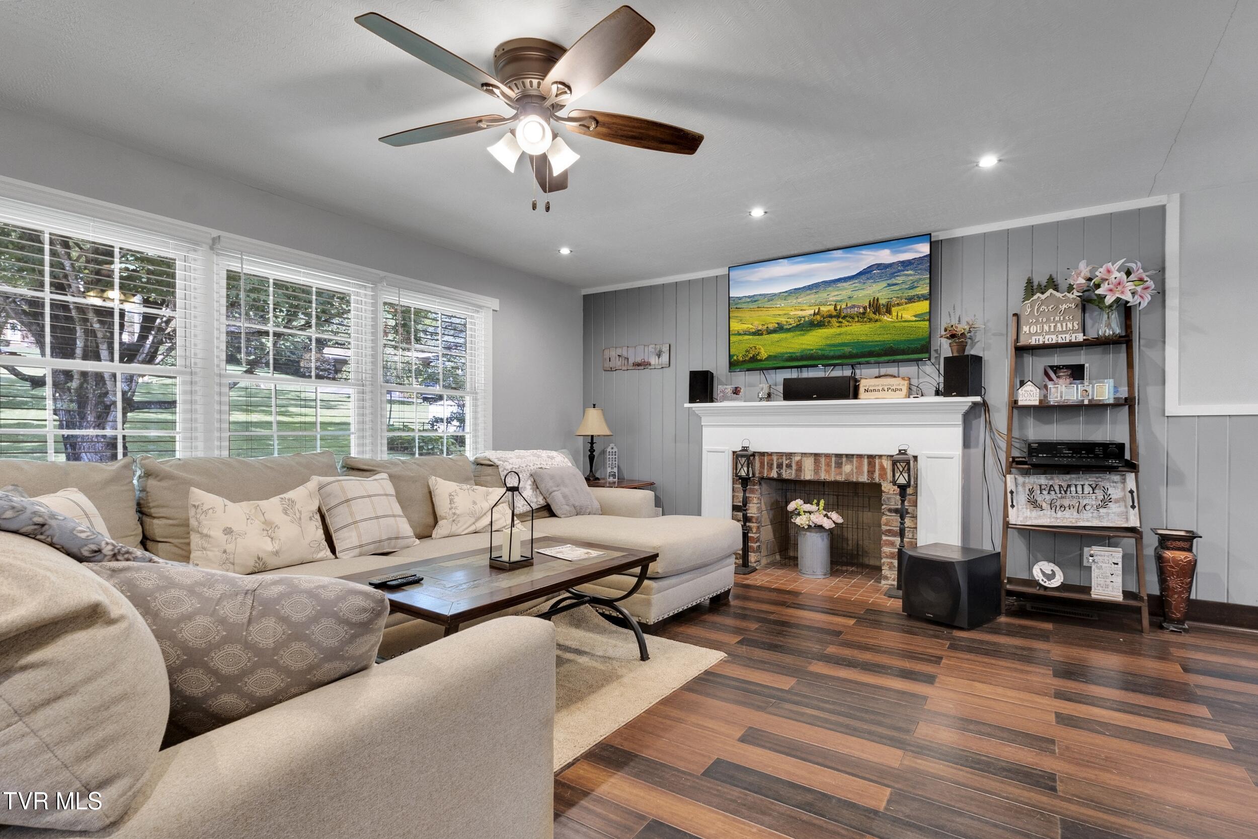 330 Clover Lane, Bristol, Virginia image 23