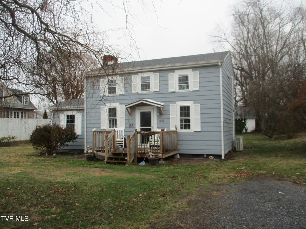 Photo of 431 Maple Street, Glade Spring, VA 24340 (MLS # 9991775)