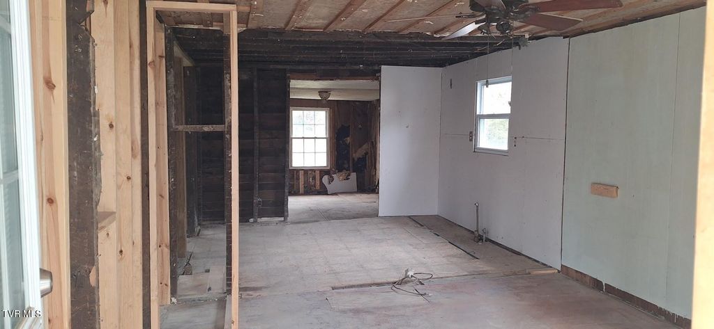 Photo of 214 Stafford Street, Bristol, TN 37620 (MLS # 9992694)