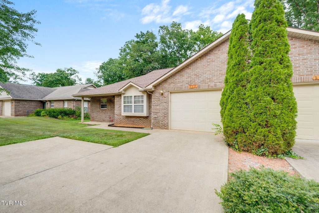 Photo of 115 Park Place Pl #115, Greeneville, TN 37743 (MLS # 9997237)