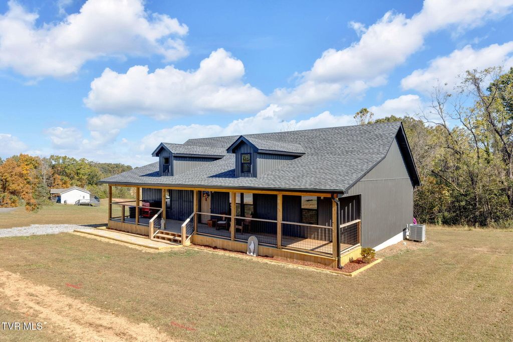 Photo of 4011 Neighborly Way, Newport, TN 37821 (MLS # 9987549)