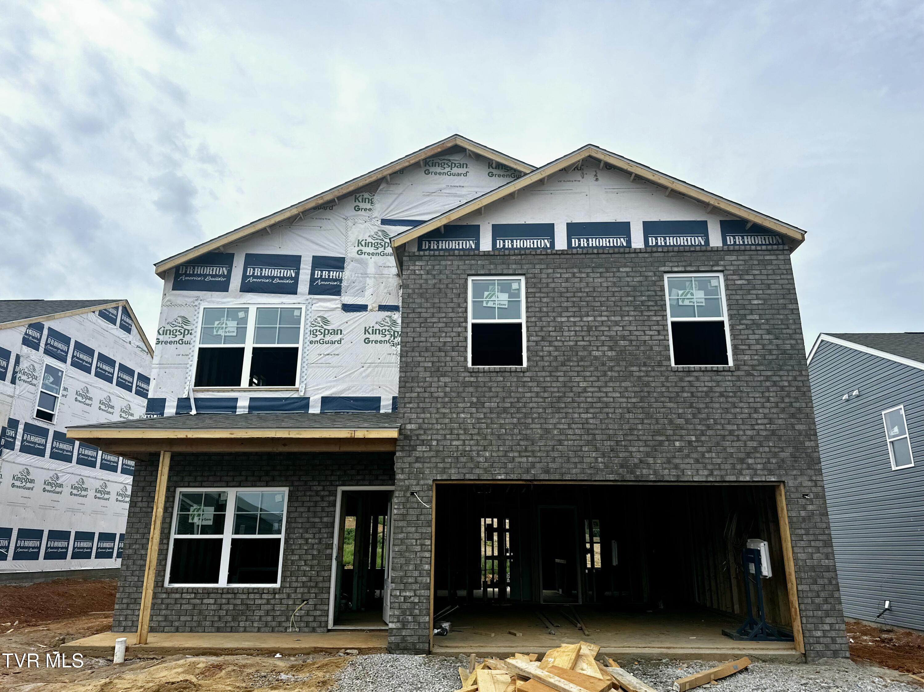 1819 Fox Meadows Circle, Bluff City, Tennessee image 2