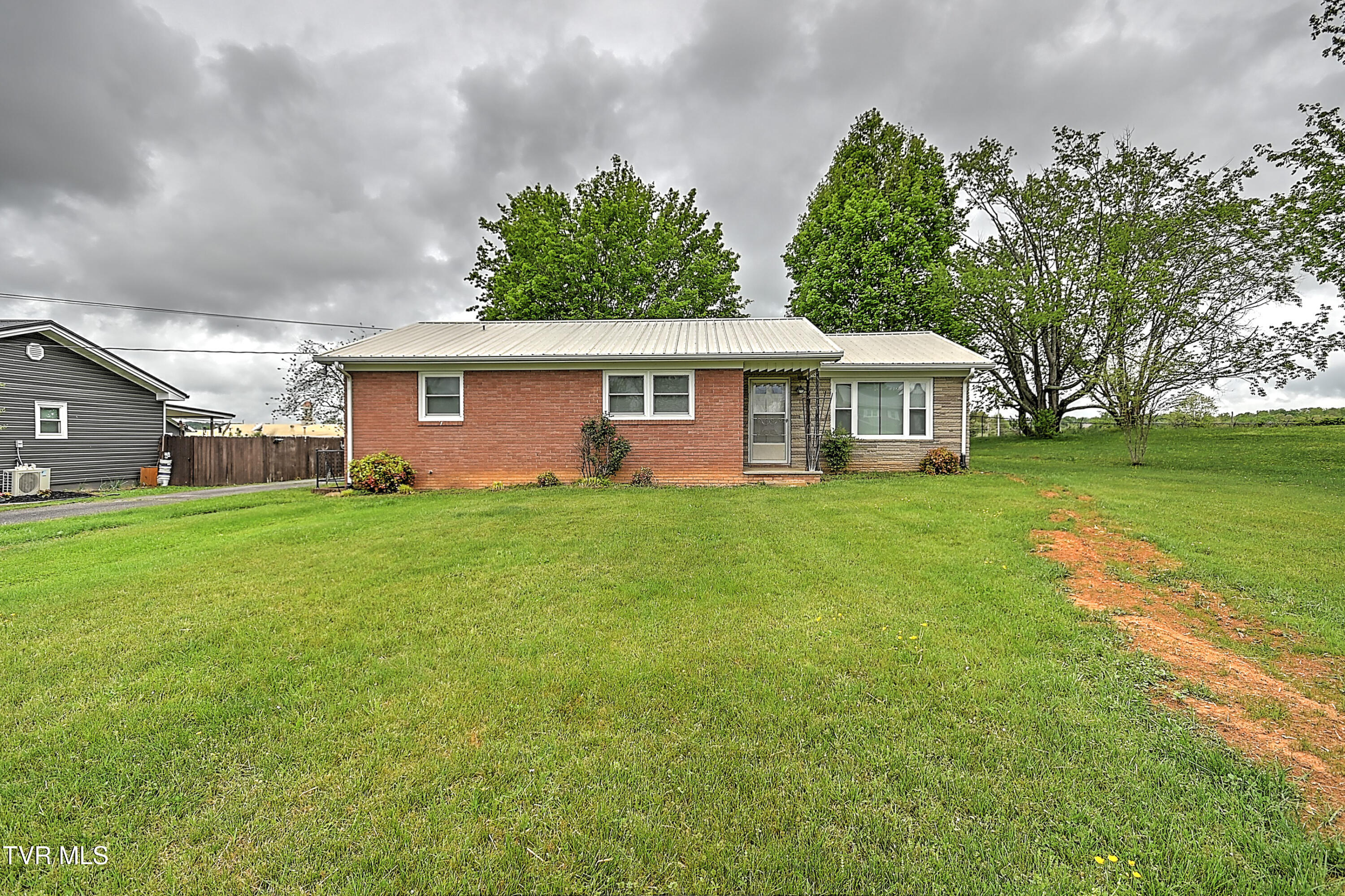 1809 Ridgemont Drive, Greeneville, Tennessee image 1