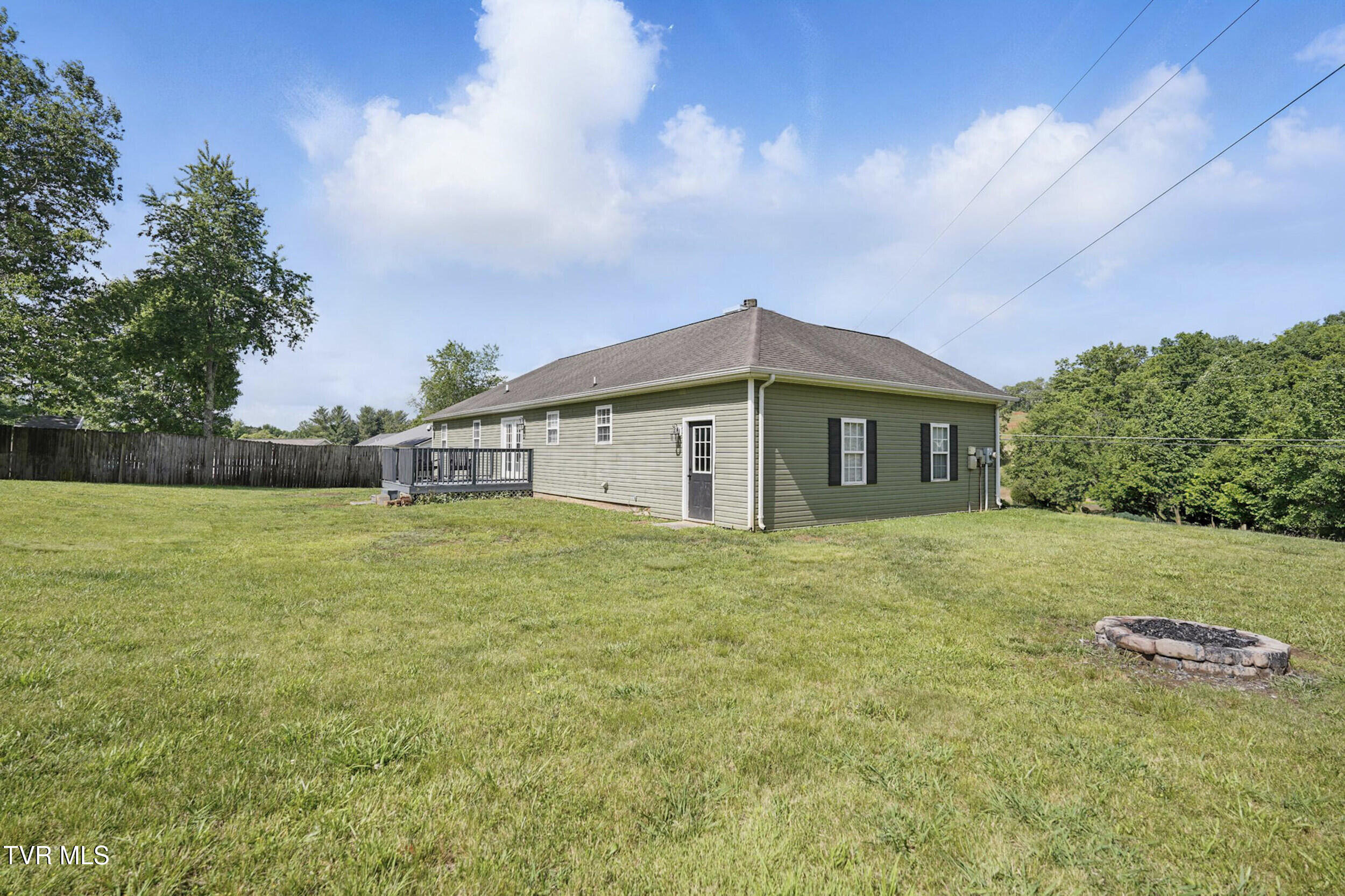 305 Center Drive, Blountville, Tennessee image 8
