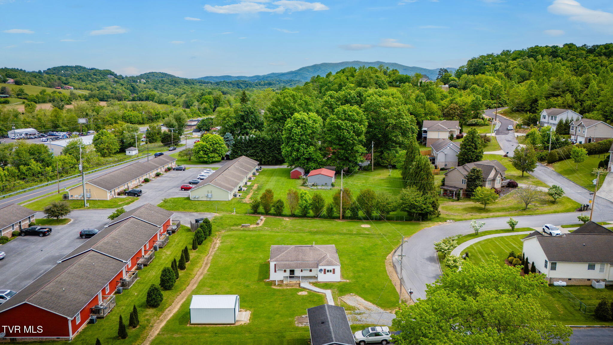 2021 Katelyn Drive Drive, Elizabethton, Tennessee image 27